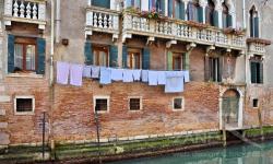 Asciugatura del bucato a Venezia. The way Venetians dry their clothes