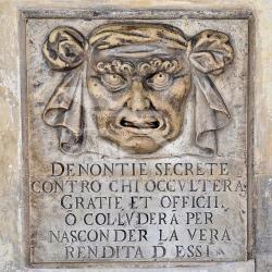 Monito ai disonesti - Palazzo dei Camerlenghi Venezia